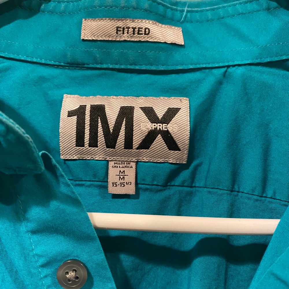 Express button down - Picture 5 of 6